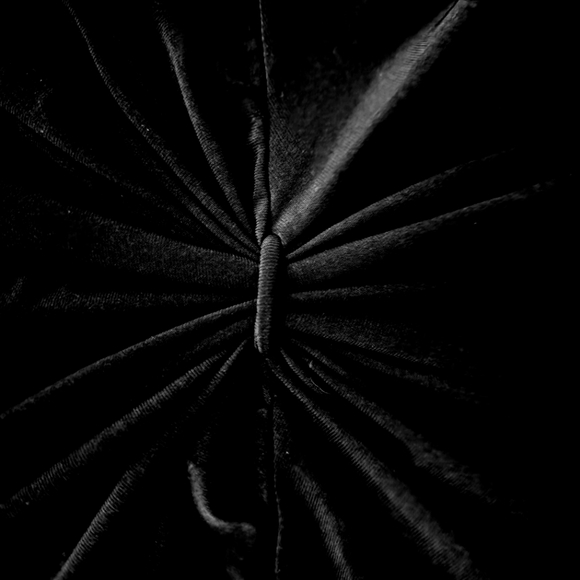 Chaus medium flattering cinched top like new - Picture 7 of 7